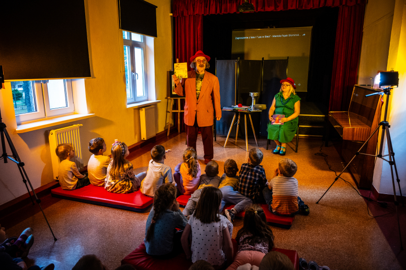 Las w sieci dla dzieci. Spotkanie interaktywne z Mariolą i Januszem Słomińskimi