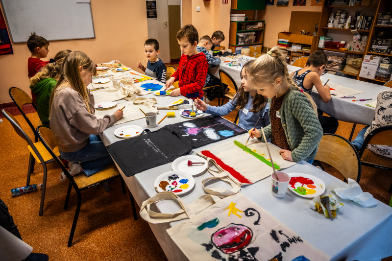 Dwa tygodnie kreatywnych ferii z biblioteką za nami