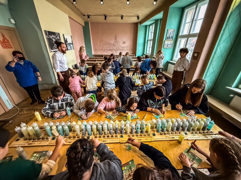 Dwa tygodnie kreatywnych ferii z biblioteką za nami