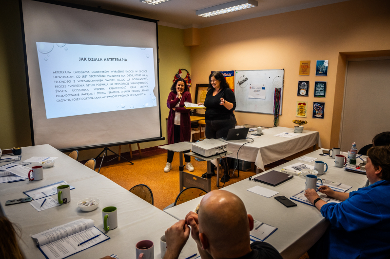 „Let's Art - Masz Fart!” - szkolenie z arteterapii