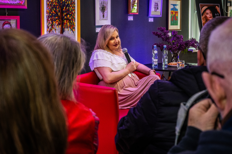 Opowieści, które poruszają serce - spotkanie autorskie z Sylwią Kubik