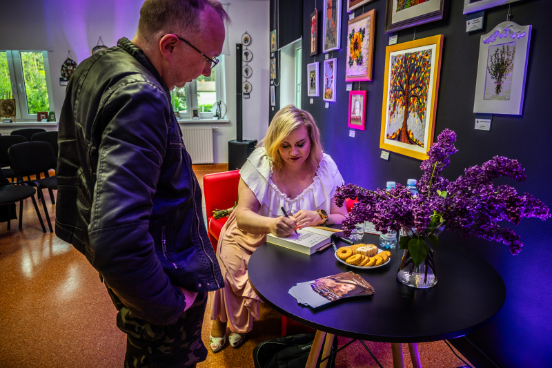 Opowieści, które poruszają serce - spotkanie autorskie z Sylwią Kubik