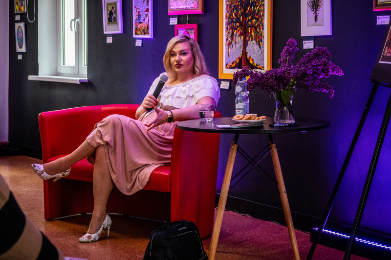 Opowieści, które poruszają serce - spotkanie autorskie z Sylwią Kubik