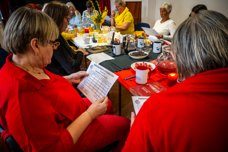 Seria „Kolory zła” Małgorzaty Oliwii Sobczak - podjęliśmy wyzwanie konkursowe