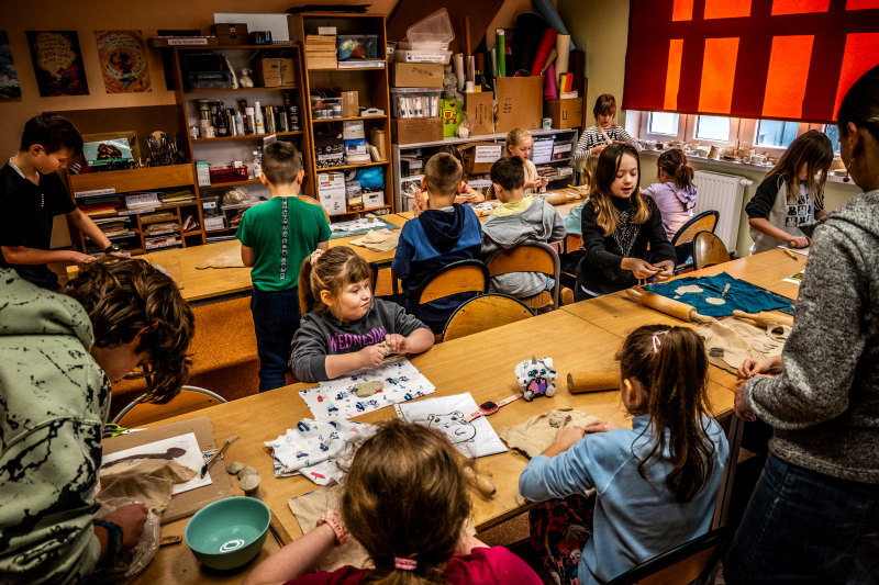 Dwa tygodnie kreatywnych ferii z biblioteką za nami