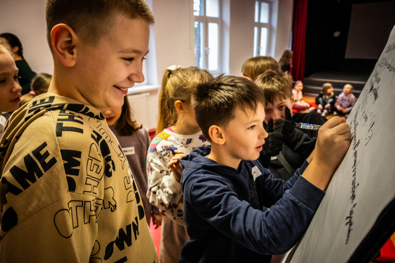 Dwa tygodnie kreatywnych ferii z biblioteką za nami