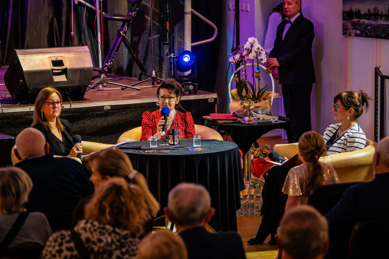 Andrzejkowy wieczór wspomnień z Elżbietą Oliwą Szarejko