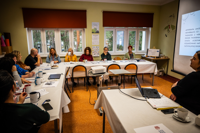 „Let's Art - Masz Fart!” - szkolenie z arteterapii