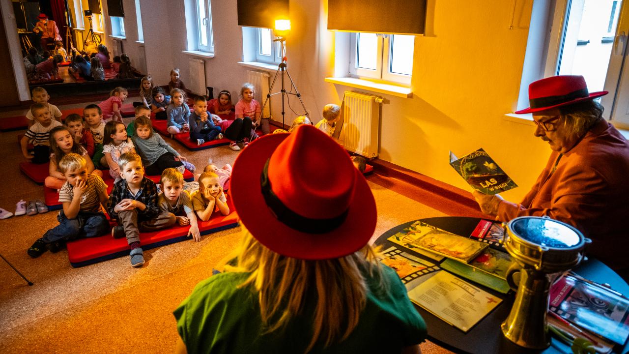 Las w sieci dla dzieci. Spotkanie interaktywne z Mariolą i Januszem Słomińskimi